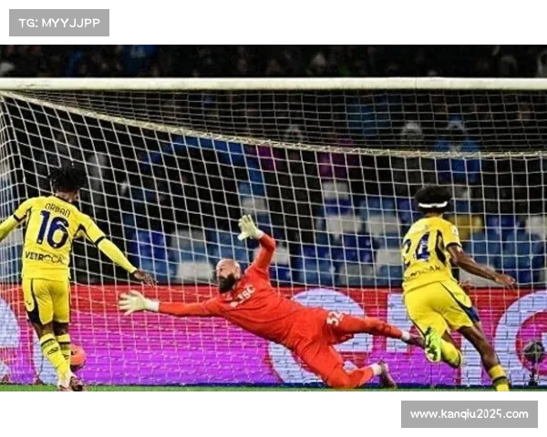 佛罗伦萨2-2都灵，马里潘补时头球绝平